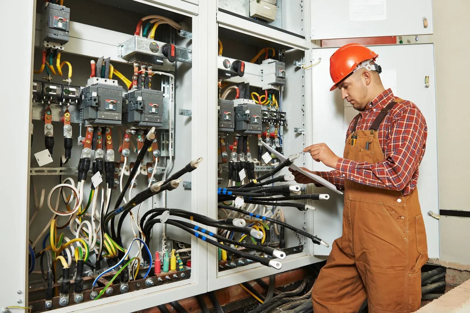 Licensed Electrical Engineering & Rewiring Services